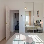 020 - Relaxing Sea View Apartment With Private Balcony